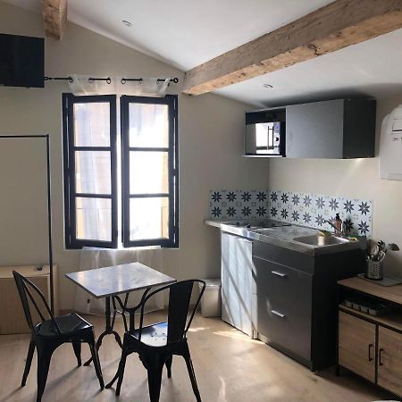 Arles: Studio De La Place Eksteriør billede